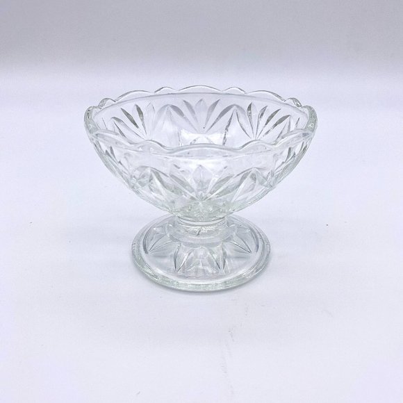 Vintage 1960s Anchor Hocking Pedestal Cups - Set of 5 Vintage Glass Cups - Picture 4 of 7